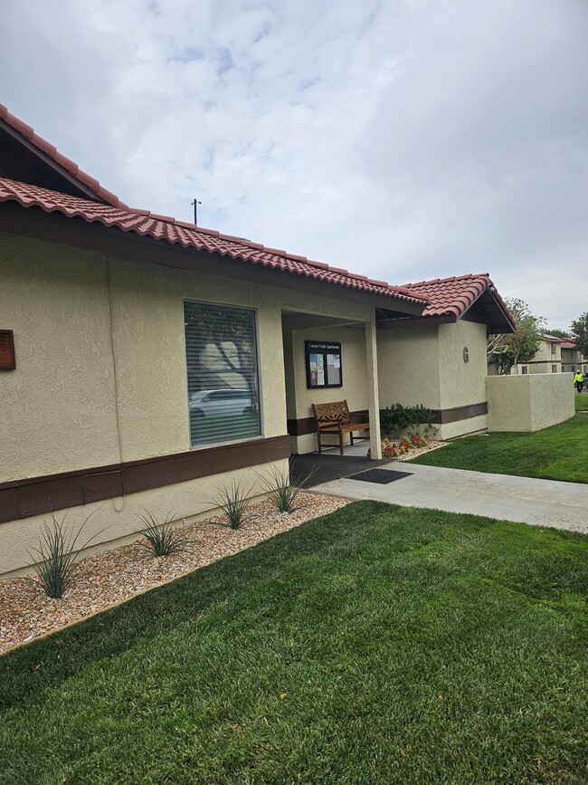 Canyon Creek Apartments