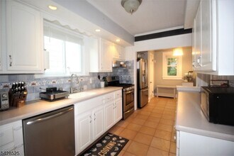 232 Belvidere Ave in Fanwood, NJ - Building Photo - Building Photo