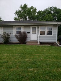 2330 W 40th St, Unit 0