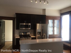 127 W Hubbard Ave in Columbus, OH - Building Photo - Building Photo