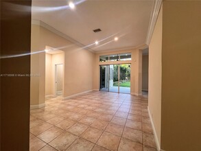 1396 Camellia Cir in Weston, FL - Building Photo - Building Photo