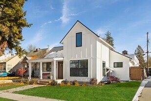 828 6th St in Coeur d'Alene, ID - Building Photo