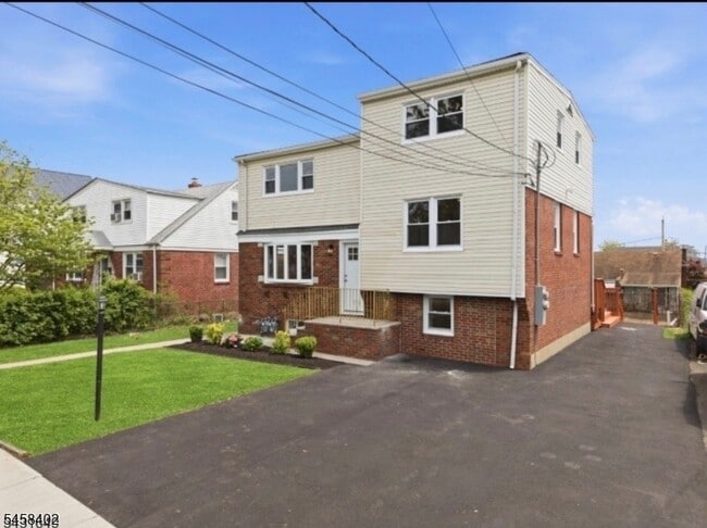 property at 23 Prospect St