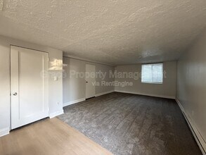 1952 Oswego St in Aurora, CO - Building Photo - Building Photo