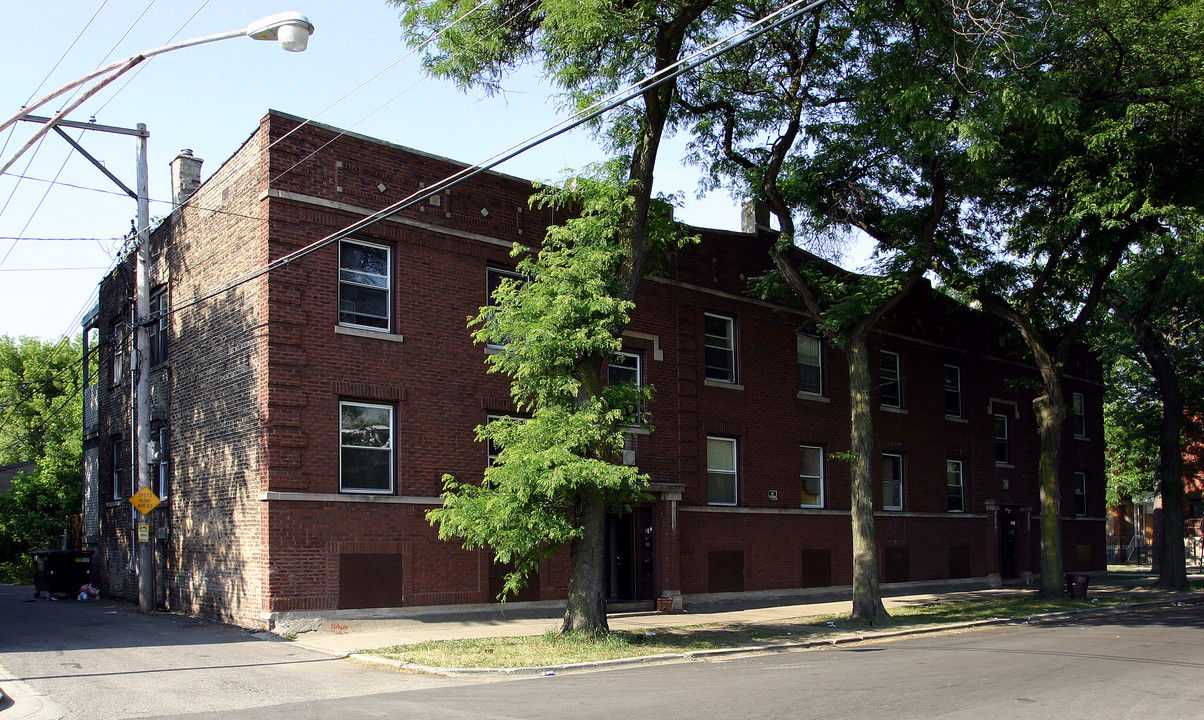 1617 W 56th St in Chicago, IL - Building Photo