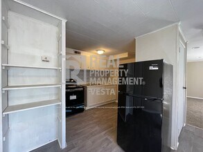 620 Cedarwood Dr in Bonaire, GA - Building Photo - Building Photo