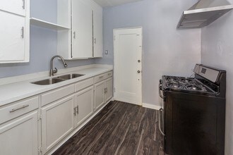 1439 Cedar Ave in Long Beach, CA - Foto de edificio - Interior Photo