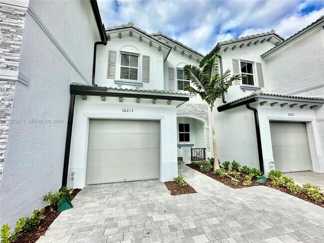 16213 SW 288th Ter in Homestead, FL - Foto de edificio - Building Photo