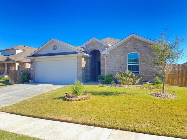 321 Old Glory Trail in Liberty Hill, TX - Building Photo - Building Photo