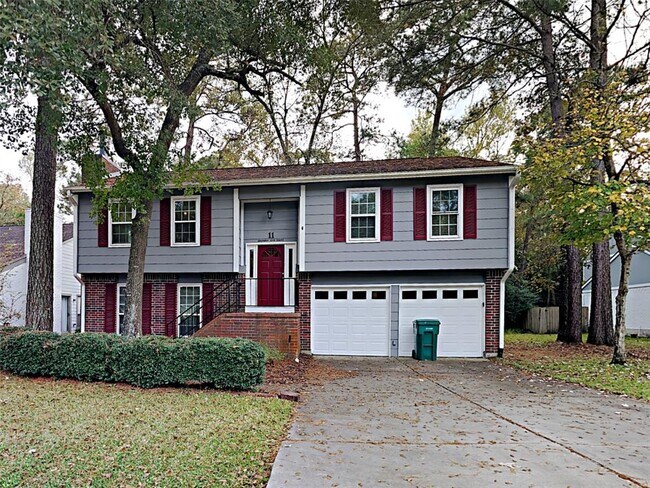 property at 11 Hickory Oak Dr