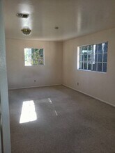 11326 Reseda Blvd in Porter Ranch, CA - Foto de edificio - Building Photo