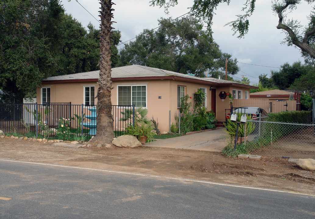 110 S La Luna Ave in Ojai, CA - Building Photo