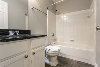 Creekside Apartments in Doraville, GA - Foto de edificio - Interior Photo