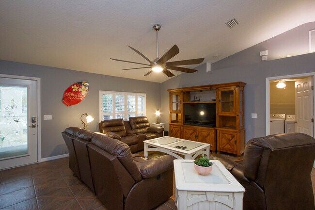 16 Smokehouse Pl in Palm Coast, FL - Building Photo - Building Photo
