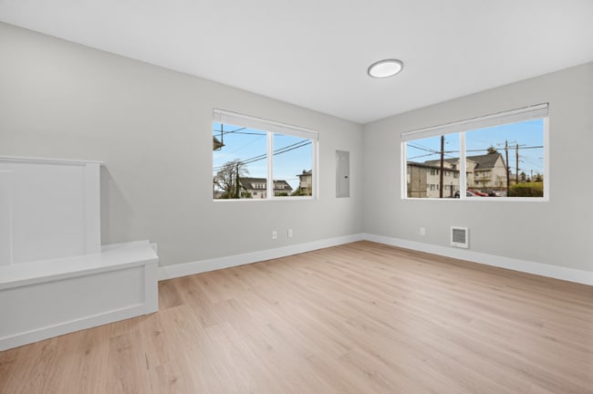 1412 23rd St NE, Unit 1 in Lake Stevens, WA - Foto de edificio - Building Photo