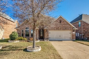 704 Thetford Ln in Plano, TX - Building Photo