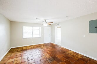 171 NE 26th St in Pompano Beach, FL - Building Photo - Building Photo