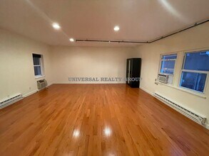 250 3rd Ave, Unit 2 in New York, NY - Building Photo - Building Photo
