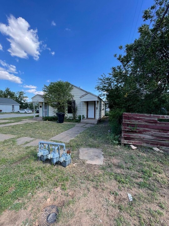 1457-1459 Peach St in Abilene, TX - Building Photo