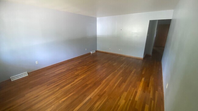1125 Sagecrest Dr in Columbus, OH - Building Photo - Building Photo