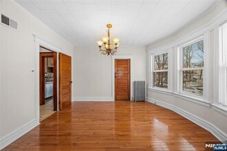 287 Hornblower Ave in Belleville, NJ - Foto de edificio - Building Photo