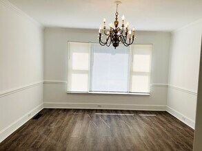 8429 Meadowcroft Ct in Charlotte, NC - Building Photo - Building Photo