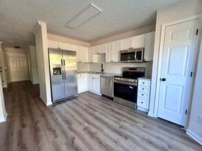 2482 Nashboro Blvd in Nashville, TN - Building Photo - Building Photo