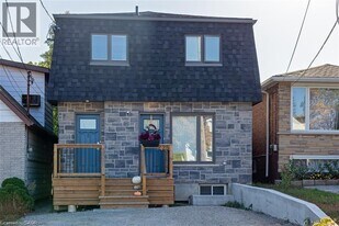 225 E 24th St in Hamilton, ON - Building Photo