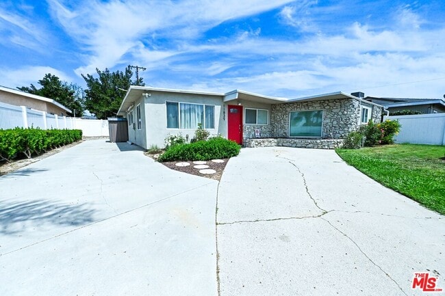 property at 11839 205th St