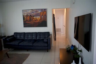 11150 Peachtree Dr in Miami, FL - Building Photo - Building Photo