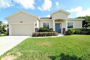 2766 Greyhawk Estates Ln in Lakeland, FL - Building Photo