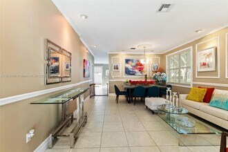 15816 SW 48th Manor in Miramar, FL - Foto de edificio - Building Photo