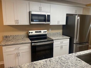 10418 Winding Trail Rd in La Porte, TX - Building Photo - Building Photo