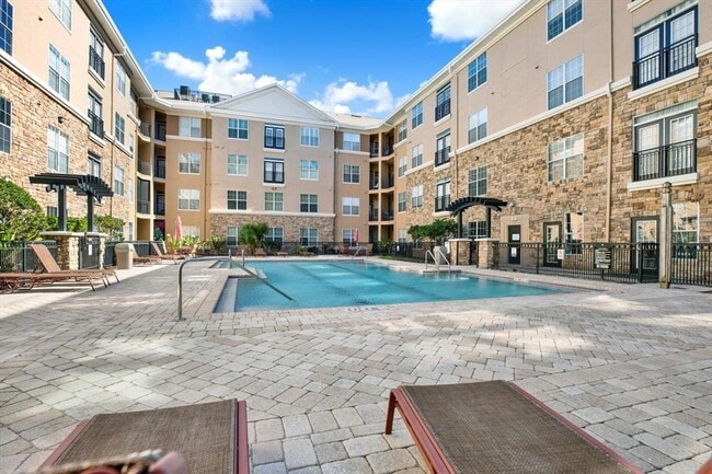 4221 W Spruce St in Tampa, FL - Foto de edificio - Building Photo