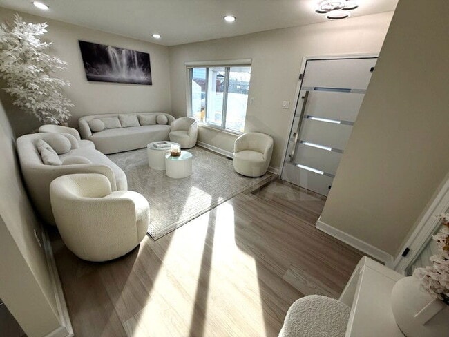 23838 Barfield St in Farmington Hills, MI - Building Photo - Building Photo