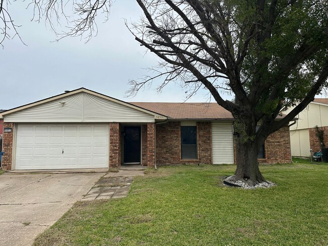 property at 5653 Phelps St