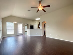 10304 Walley Way in Waco, TX - Building Photo - Building Photo