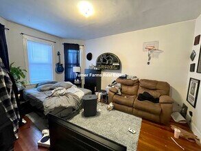 548 Cambridge St, Unit 1 in Boston, MA - Foto de edificio - Building Photo