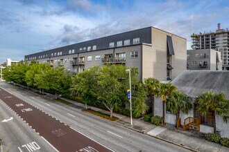 1010 Central Ave in St. Petersburg, FL - Building Photo - Building Photo