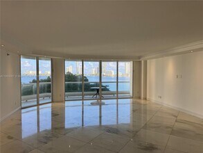 2600 Island Blvd in Aventura, FL - Building Photo - Building Photo
