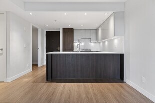 1588 Hastings St E in Vancouver, BC - Building Photo