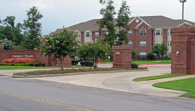 Calder Woods in Beaumont, TX - Building Photo - Building Photo