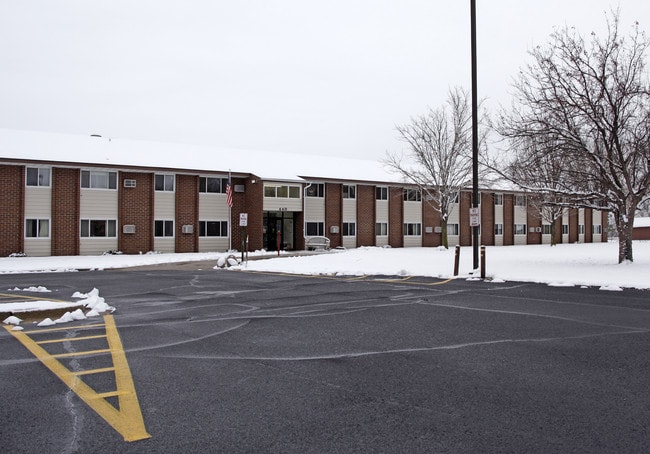 Cokato Apartments in Cokato, MN - Foto de edificio - Building Photo