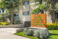 Lido Apartments - 3671 Midvale Ave in Los Angeles, CA - Foto de edificio - Building Photo