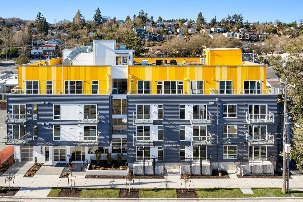 Symphony Apartments in Seattle, WA - Foto de edificio