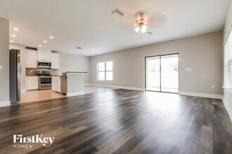 14338 Haddon Mist Dr in Wimauma, FL - Building Photo - Building Photo