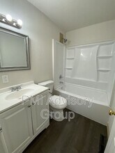 1904 SE Pennsylvania Ave in Topeka, KS - Building Photo - Building Photo