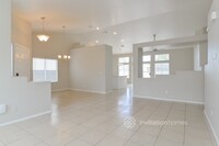 810 Blue Springs Dr in Henderson, NV - Building Photo - Building Photo