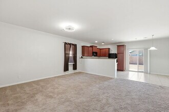 6737 S Cut Bow Dr in Tucson, AZ - Building Photo - Building Photo