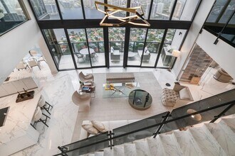 18555 Collins Ave, Unit 4204 in Sunny Isles Beach, FL - Building Photo - Building Photo